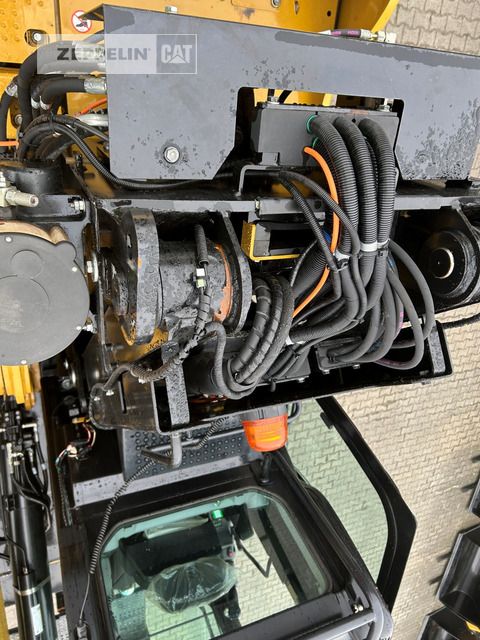 2022 Caterpillar MH3040-07A Material Handler