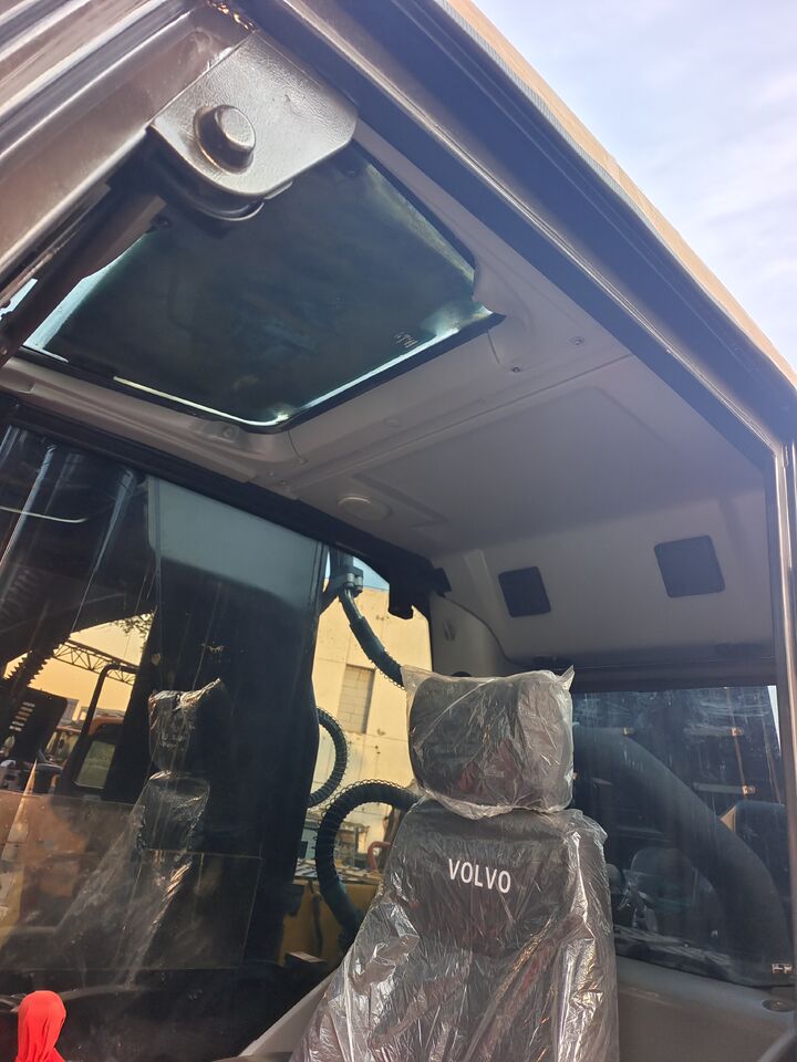 2025 Volvo EC350D Crawler Excavator