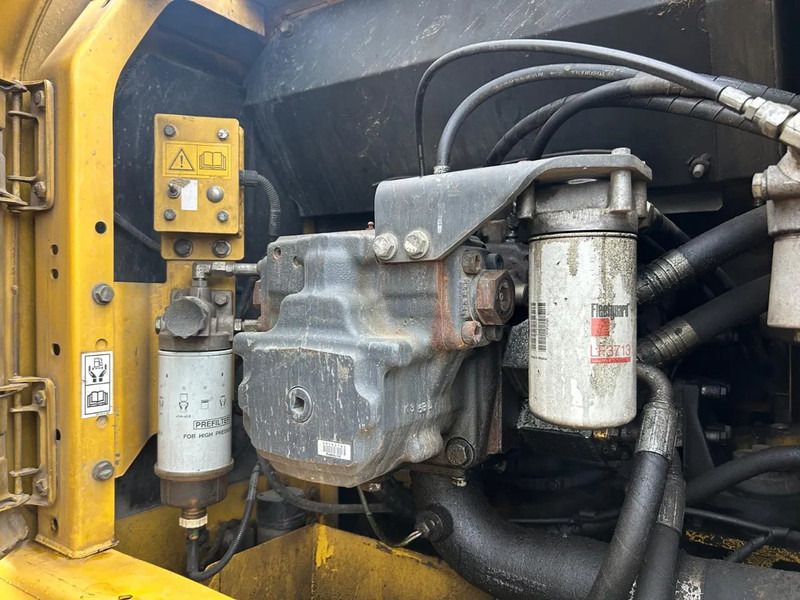 2011 Komatsu PC240LC-8 Crawler Excavator
