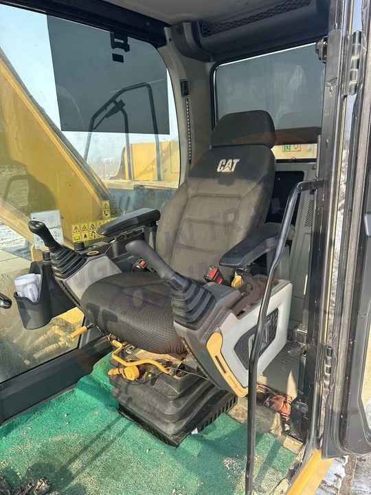 Escavadora de Rastos Caterpillar 320CL de 2018
