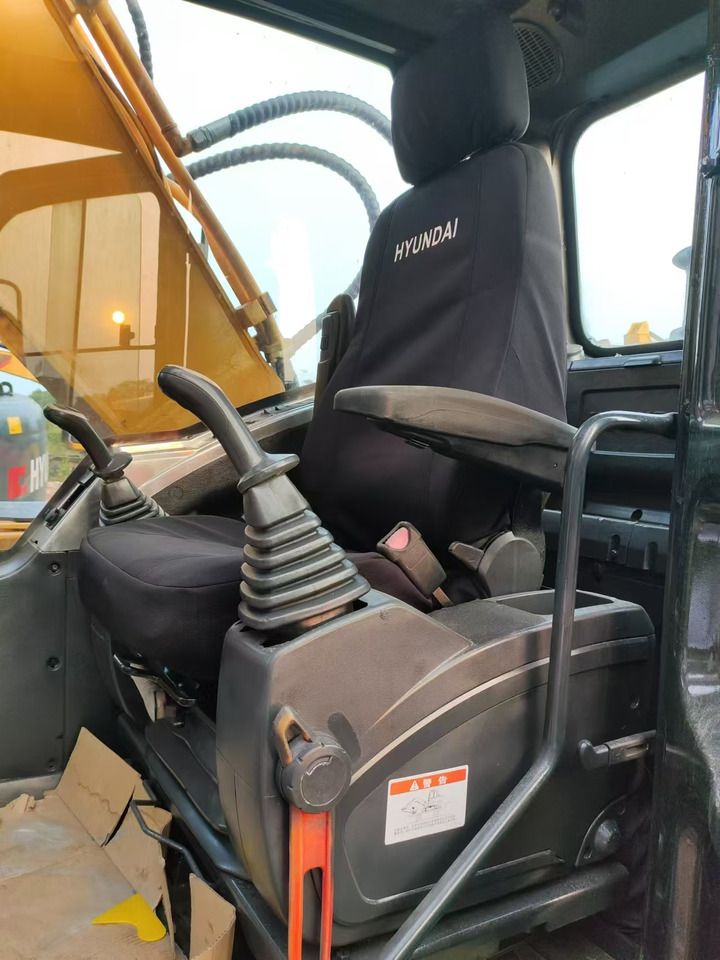 2019 Hyundai R220LC-9S Crawler Excavator