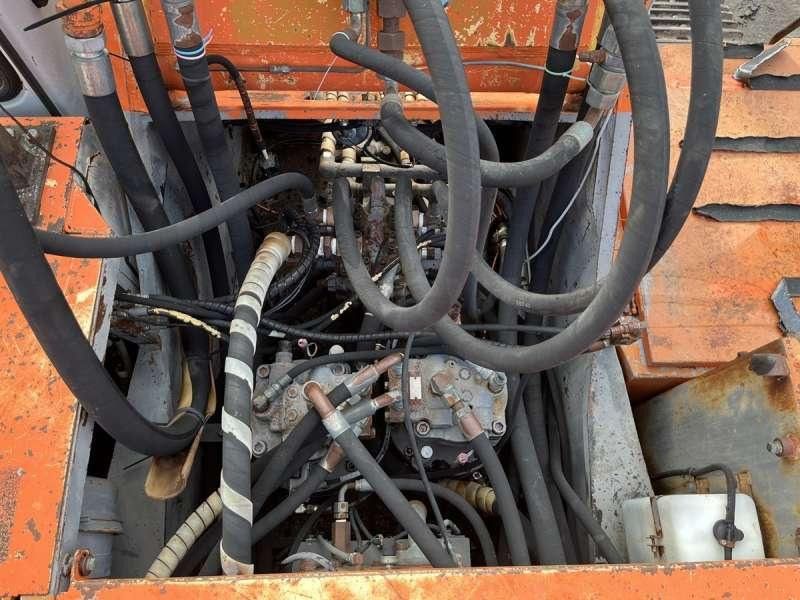 1990 Hitachi EX400LC Demolition Excavator