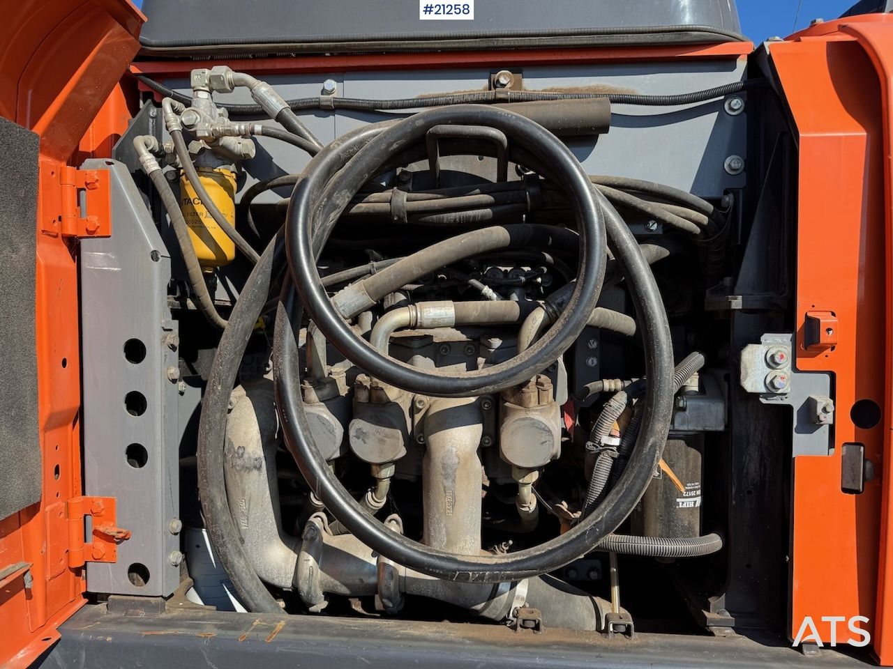 2018 Hitachi ZX190 LC-6