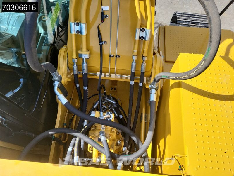 2025 Caterpillar 323D3 Crawler Excavator