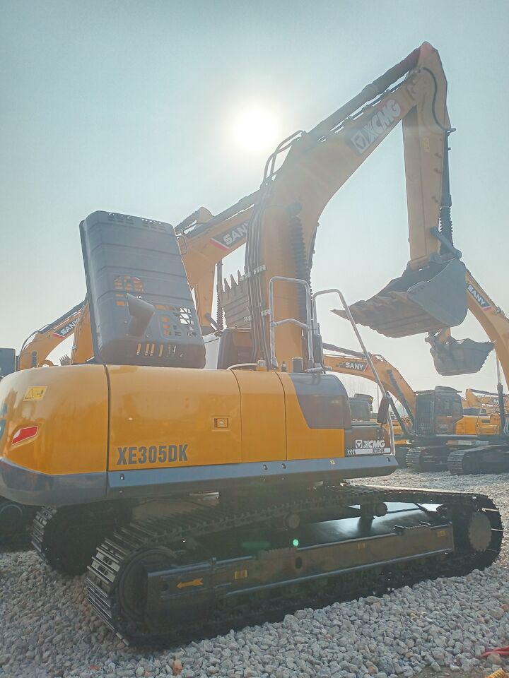 2023 XCMG XE305 Crawler Excavator