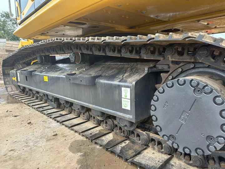 2022 Komatsu PC210-8 Crawler Excavator