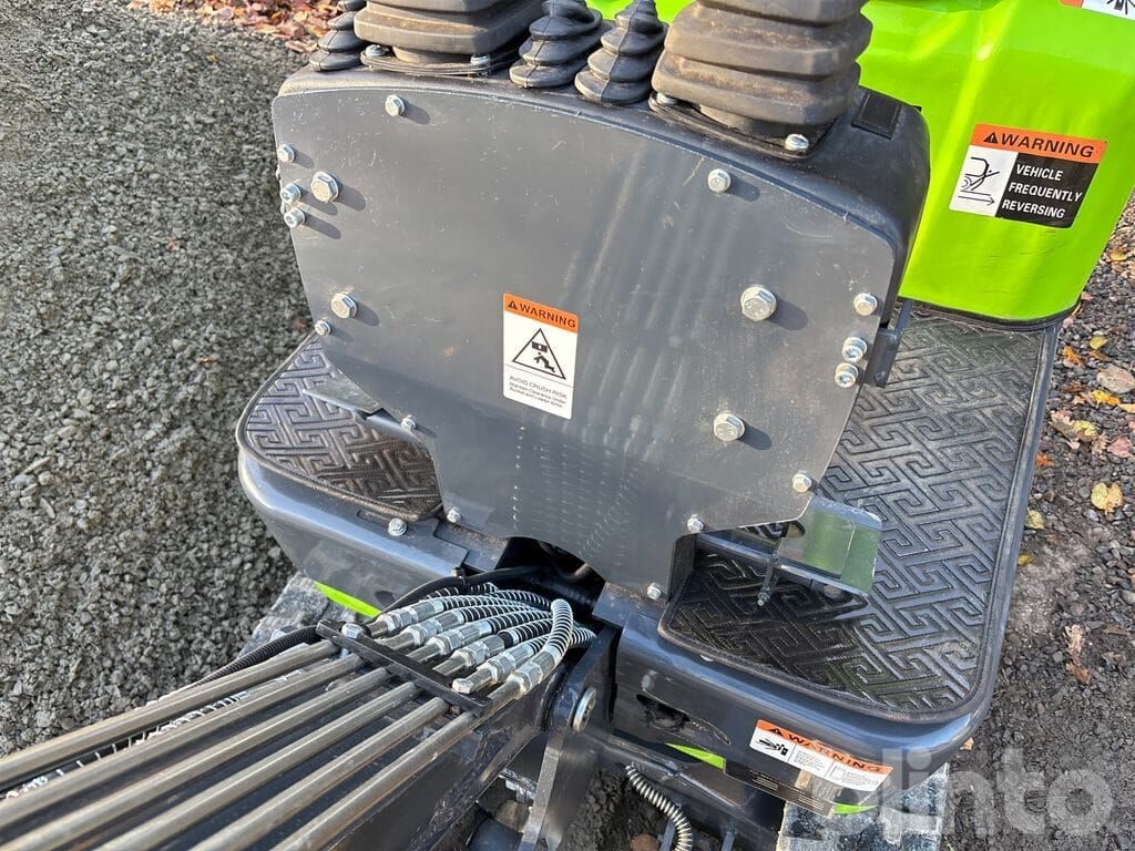 2025 Shanding SD12E Mini Excavator