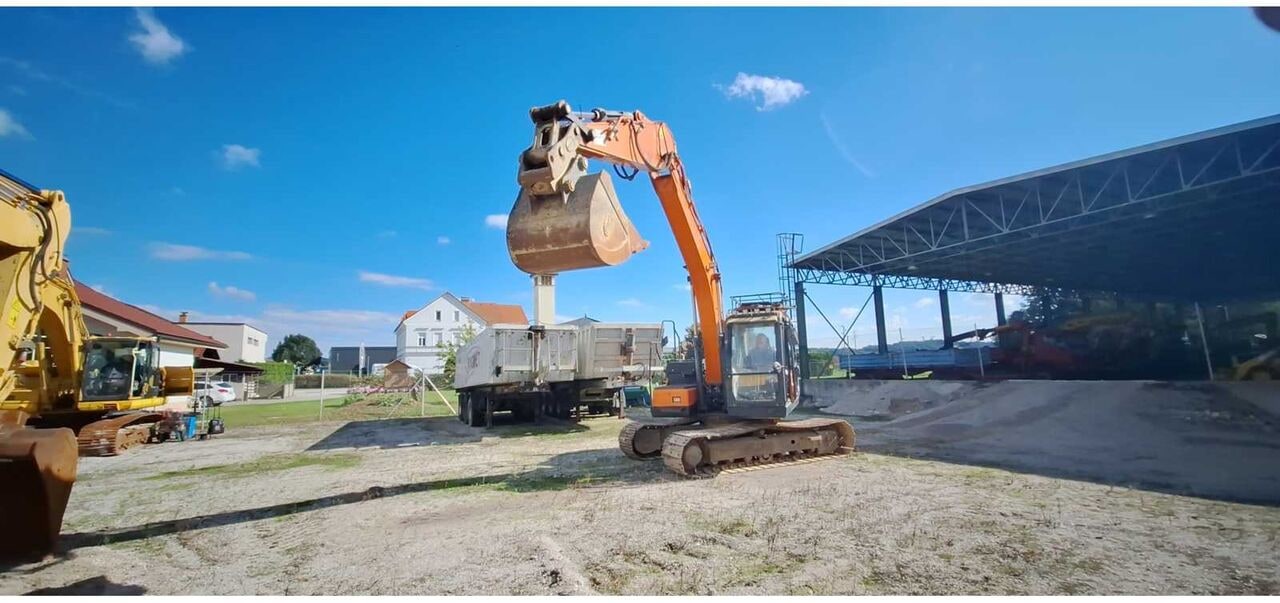 Doosan DX140LC-5 Crawler Excavator
