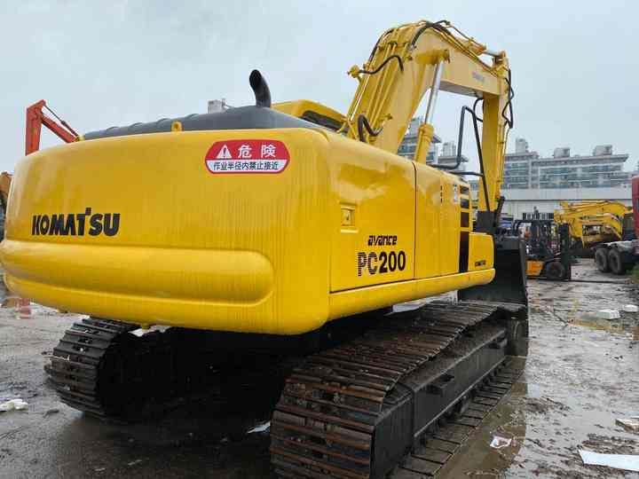 2023 Komatsu PC200-6 Crawler Excavator