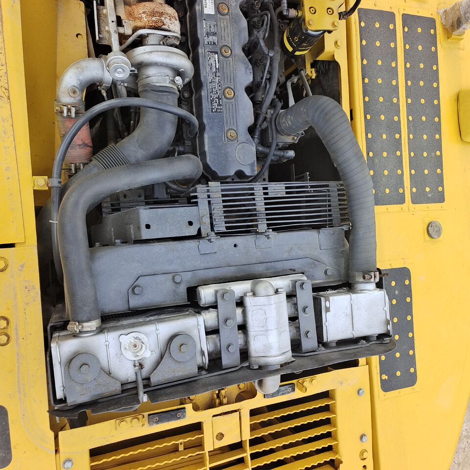 2024 Komatsu PC220-8 Crawler Excavator