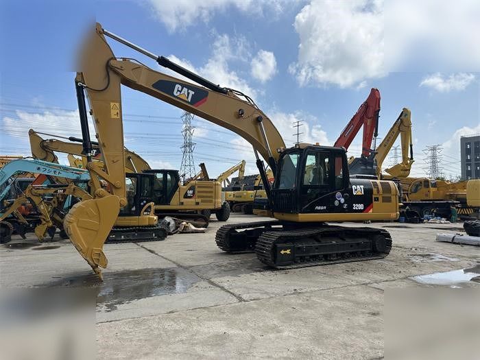 2023 Caterpillar 320D Crawler Excavator