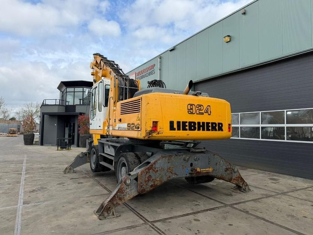 2010 Liebherr A924C Material Handler