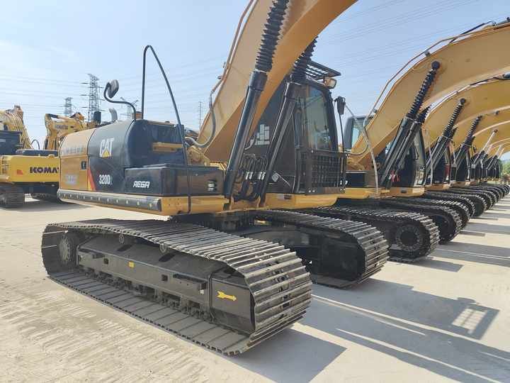 2021 Caterpillar 320D Crawler Excavator