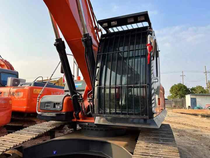 2020 Doosan DX300 Crawler Excavator
