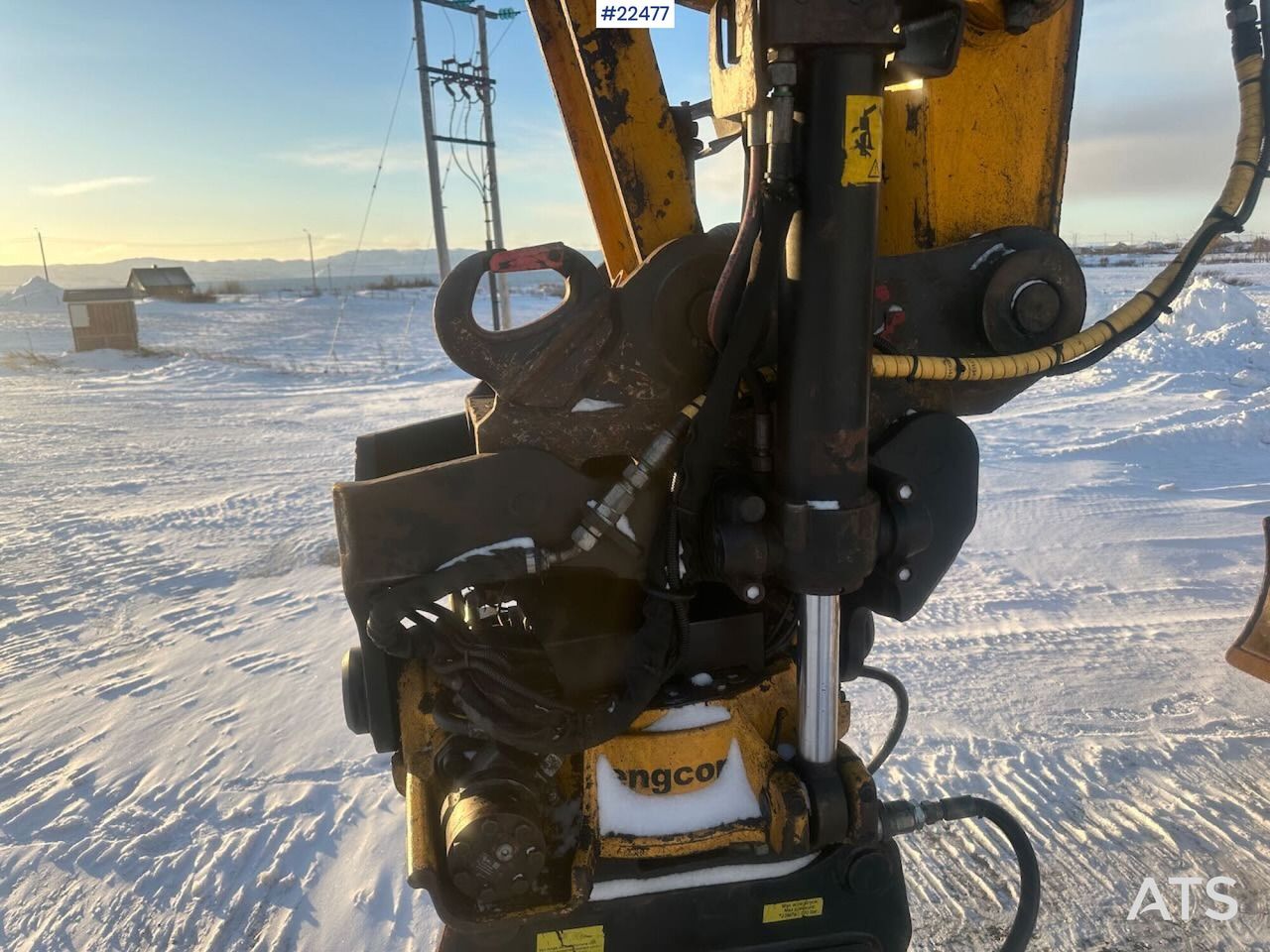 2016 JCB JZ140LC Crawler Excavator
