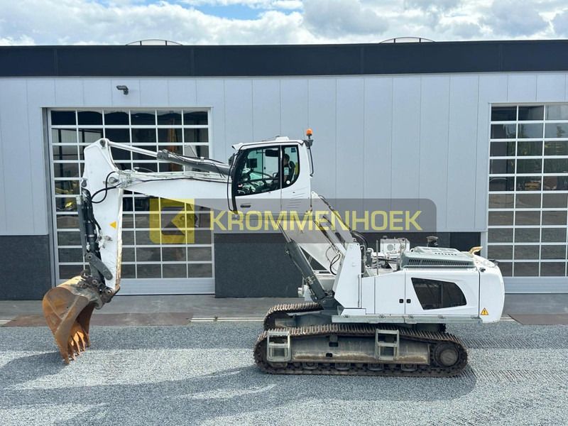 2018 Liebherr R946LC