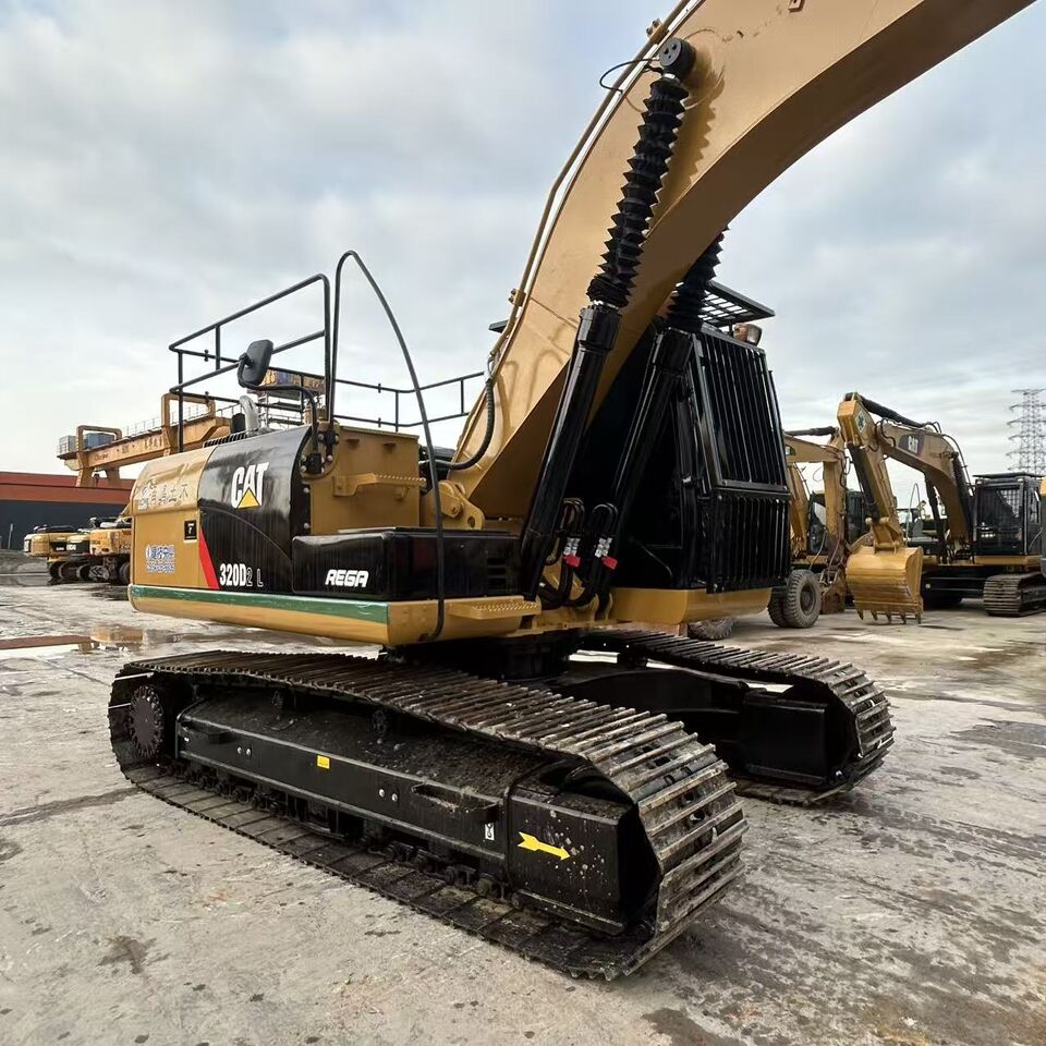 2018 Caterpillar 320D2 Crawler Excavator
