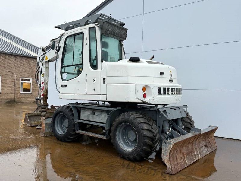 Liebherr A 309 – Hammer Lines / Quick Coupler (2011)