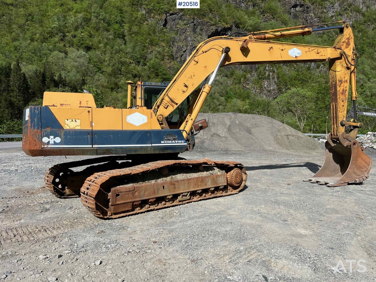 1998 Komatsu PC200-3 Crawler Excavator
