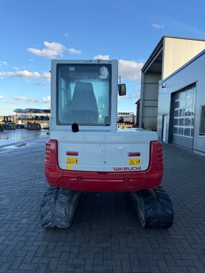 2017 Takeuchi TB250 Mini Excavator