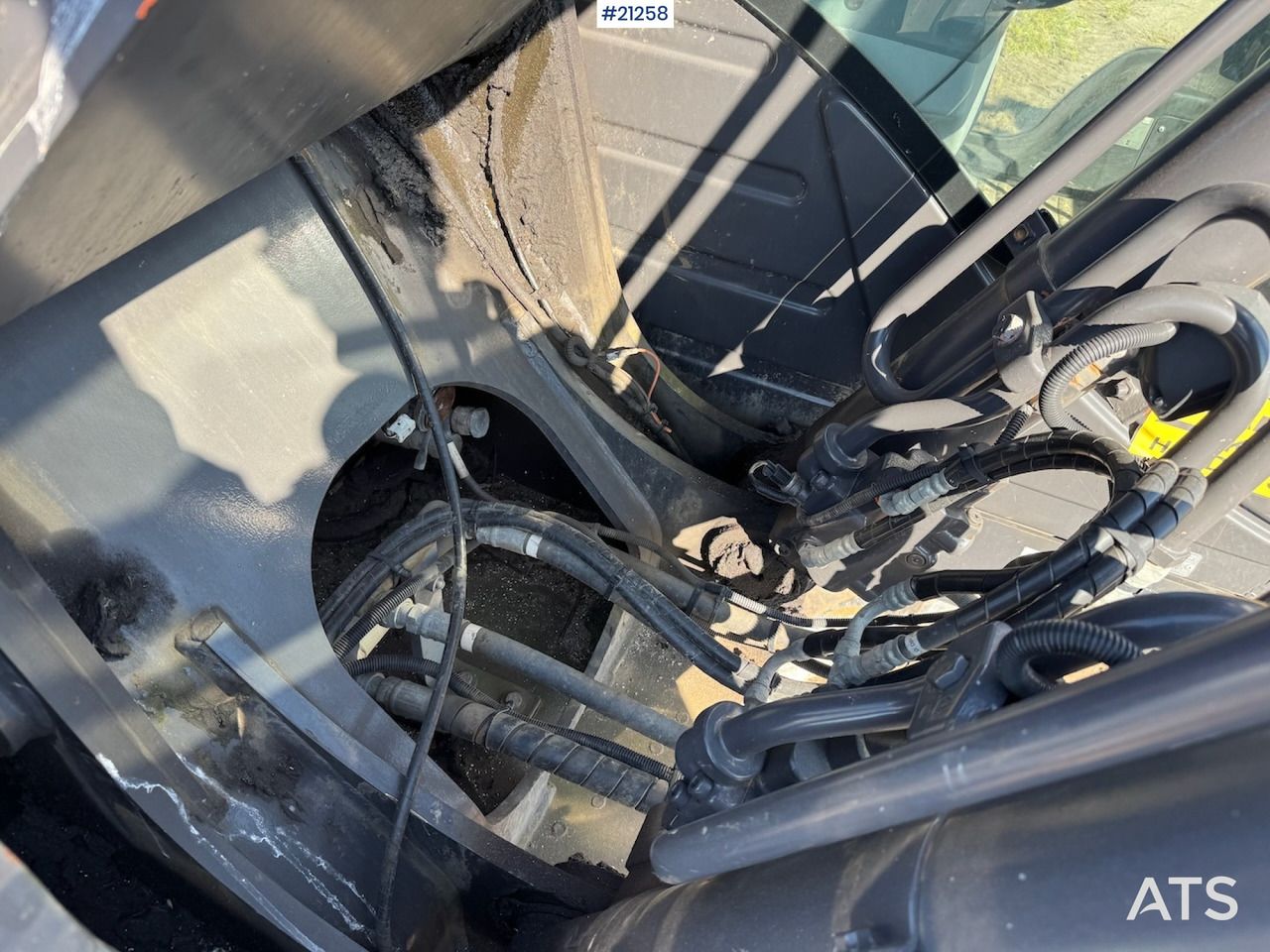 2018 Hitachi ZX190 LC-6