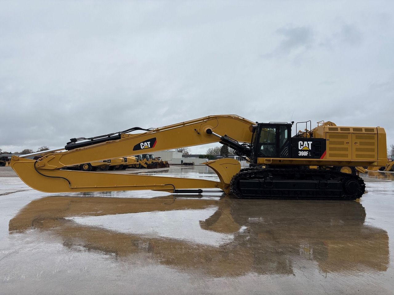 2020 Caterpillar 390F Crawler Excavator