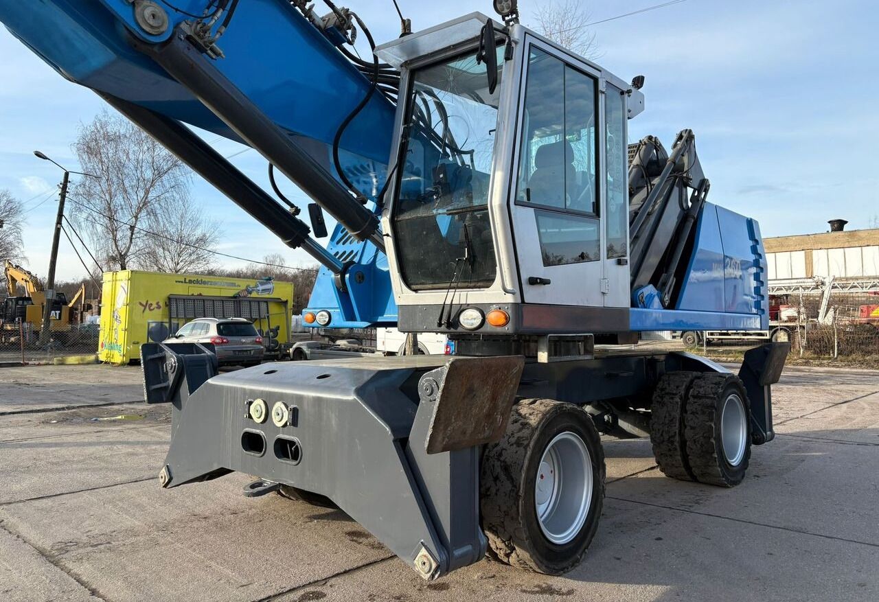 2011 Terex MHL360D Material Handler