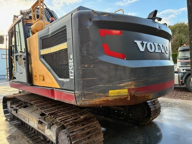 2015 Volvo EC250ENL Crawler Excavator