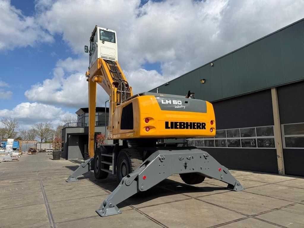 2017 Liebherr LH50M Material Handler