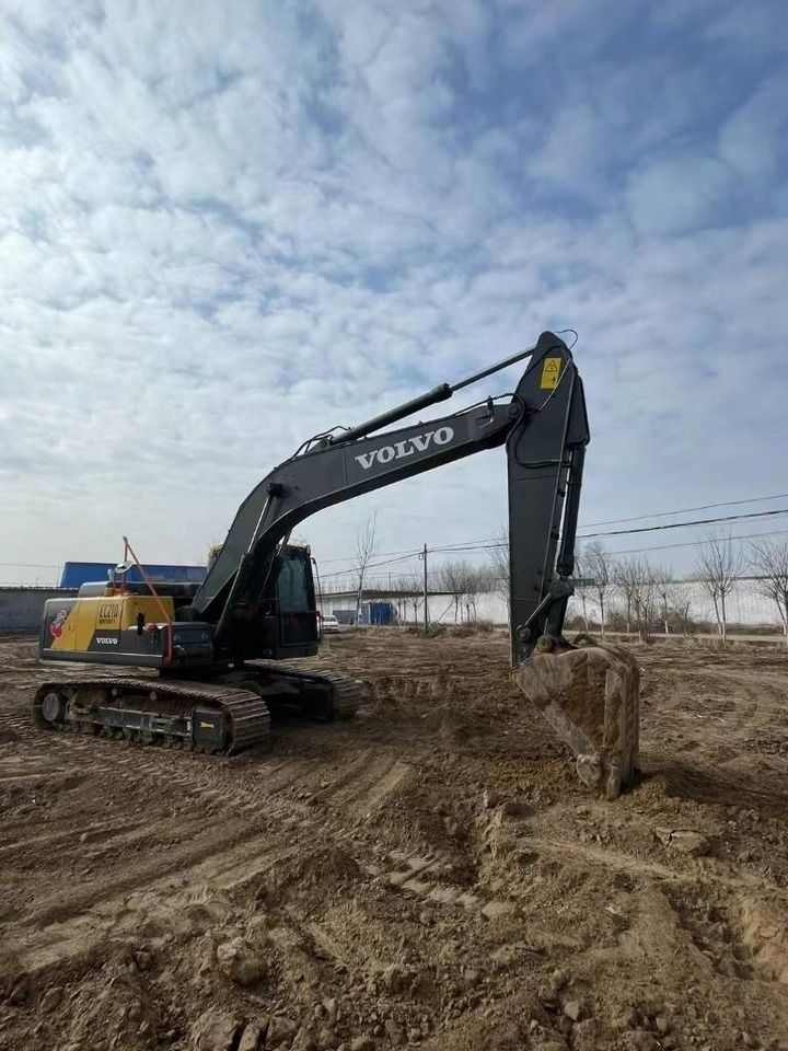 2023 Volvo EC210D Crawler Excavator