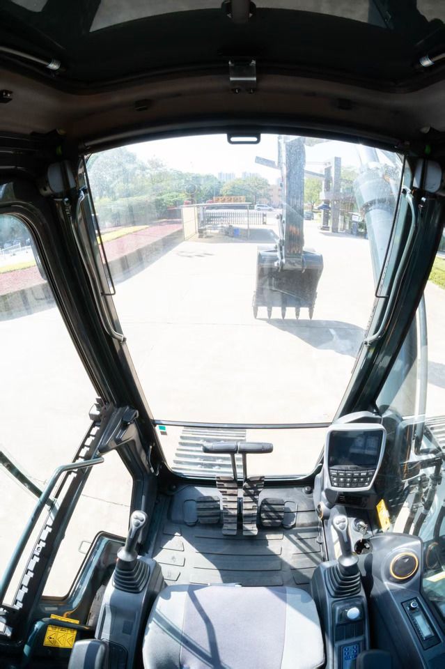 2026 Hyundai HX375L Crawler Excavator