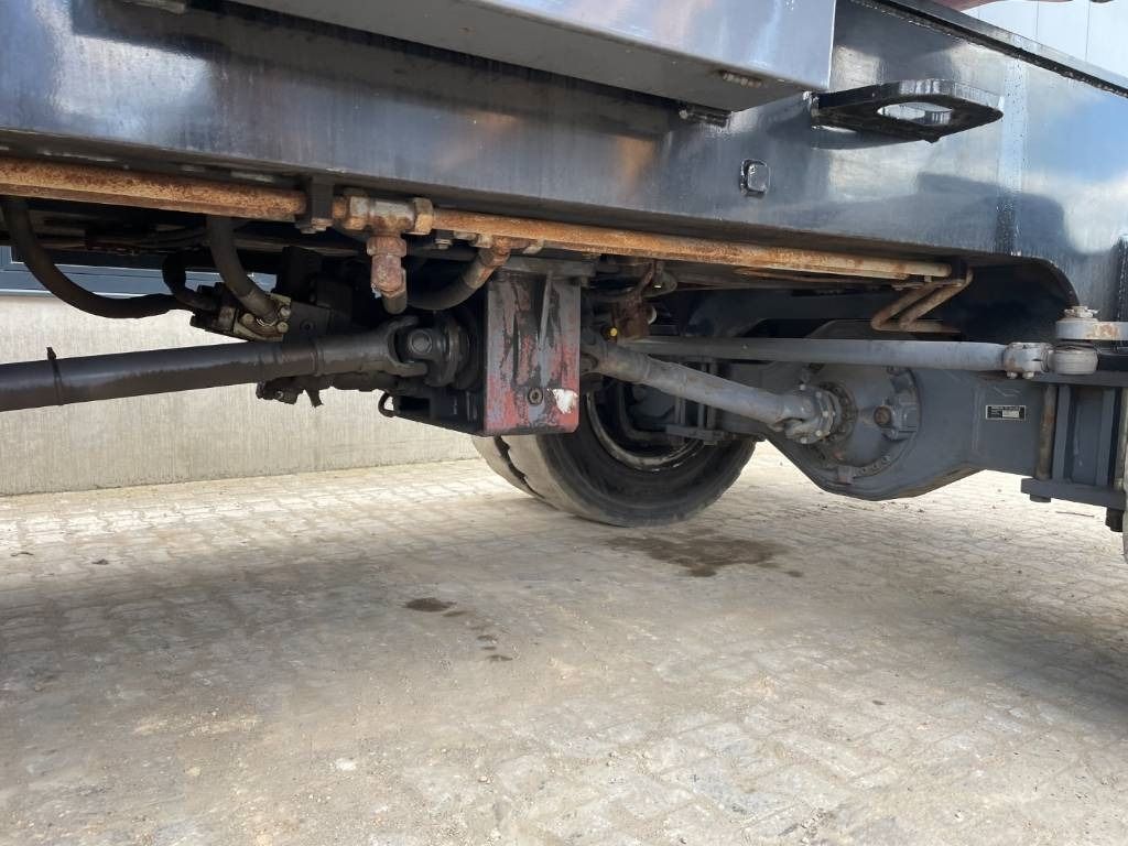 2011 Fuchs MHL380 Material Handler