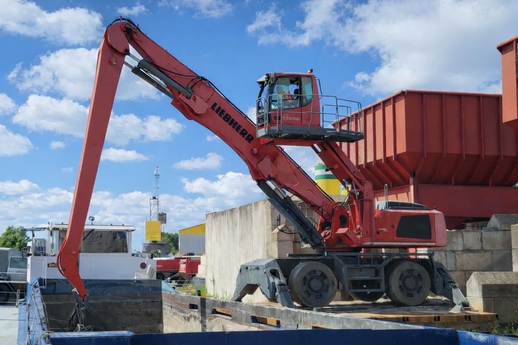 2012 Liebherr LH60 M Material Handler