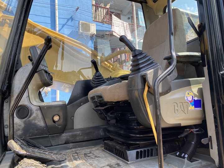 2018 Caterpillar 330DL Gąsienicowa koparka 2018 Caterpillar 330DL Gąsienicowa koparka