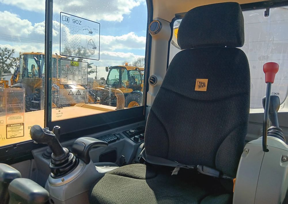 2022 JCB 90Z-2 Crawler Excavator