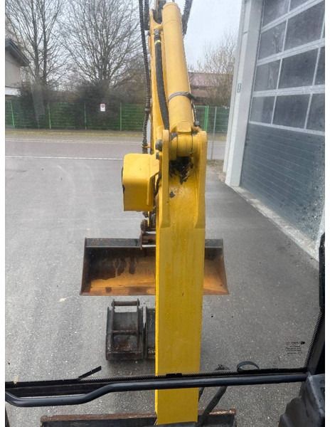 2018 Komatsu PC16R-3HS Mini Excavator