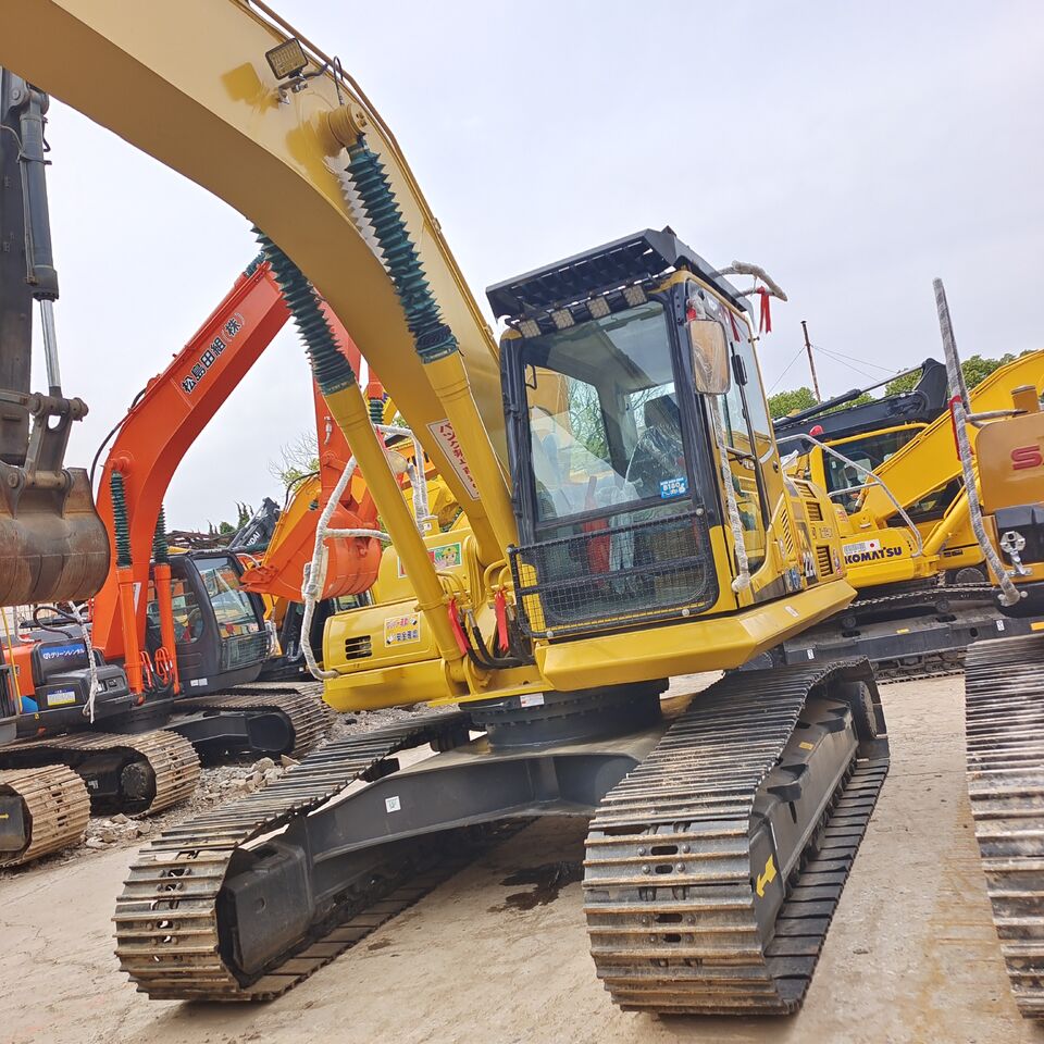 2024 Komatsu PC220-8 Crawler Excavator