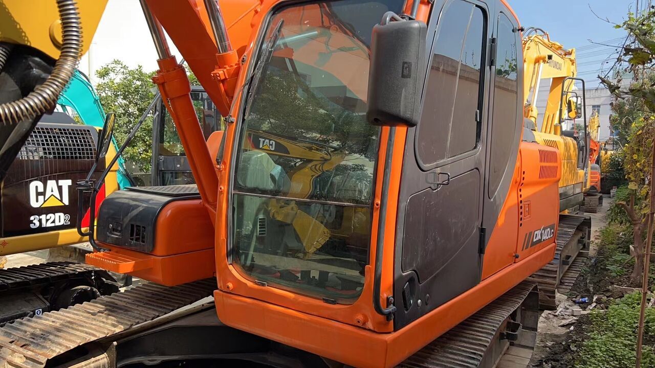 2023 Doosan DX140LC Crawler Excavator