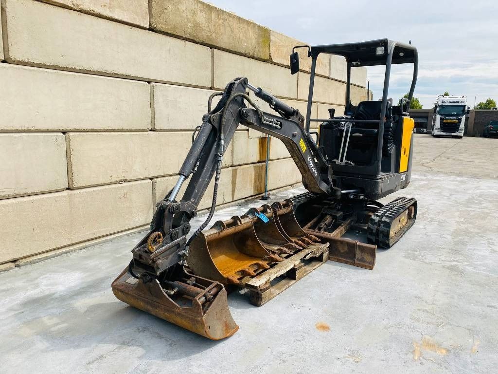 2010 Volvo EC18C Mini Excavator