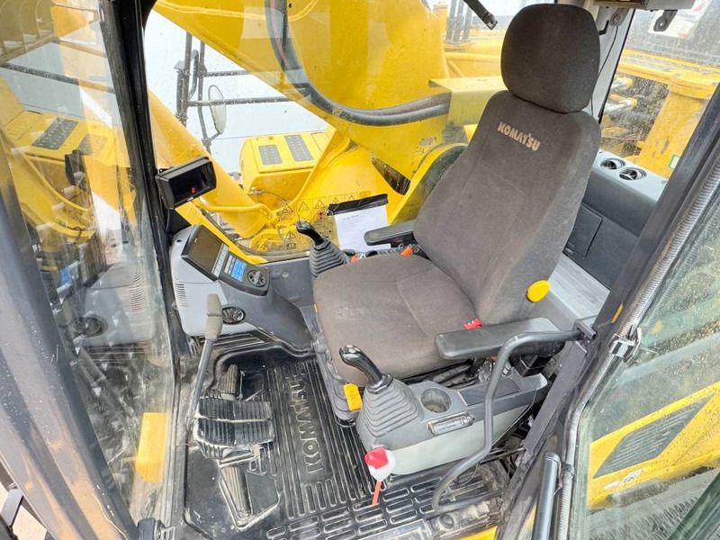 2015 Komatsu PC700LC-8EO Crawler Excavator