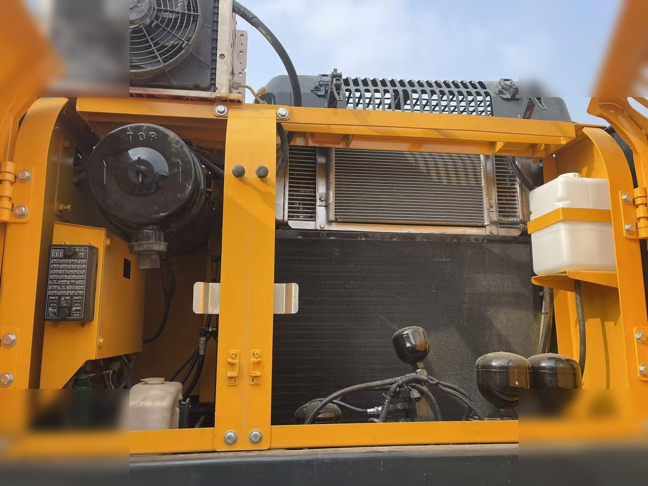 2020 Hyundai R210W-9 Wheel Excavator