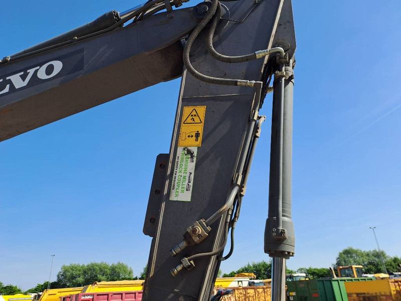 2017 Volvo EC220EL Crawler Excavator