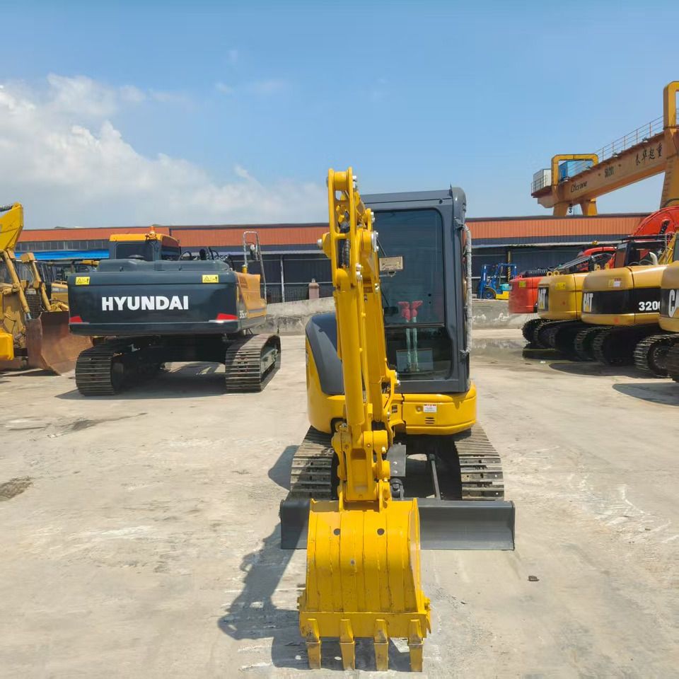 2020 Komatsu PC30 Mini Excavator