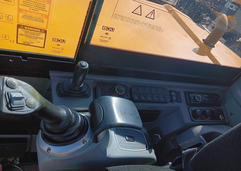 2022 JCB 90Z-2 Crawler Excavator