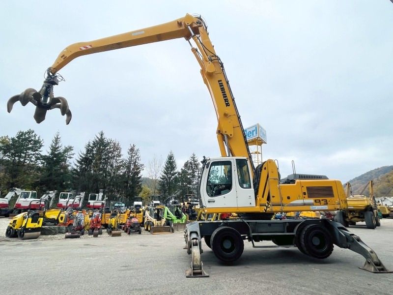 2011 Liebherr A934C Material Handler