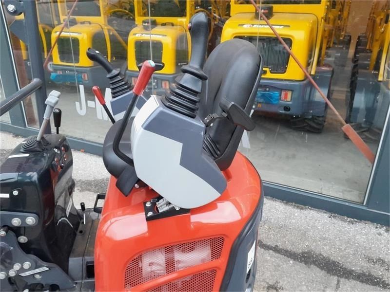 Mole M12 Mini Excavator