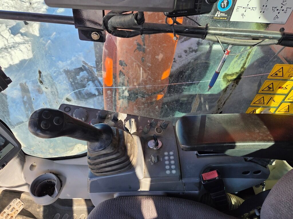 2018 Hitachi ZX690-6 Crawler Excavator