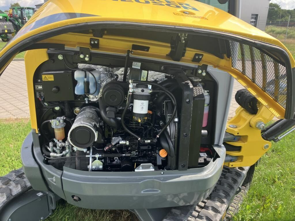 2022 Wacker Neuson ET16 Mini Excavator
