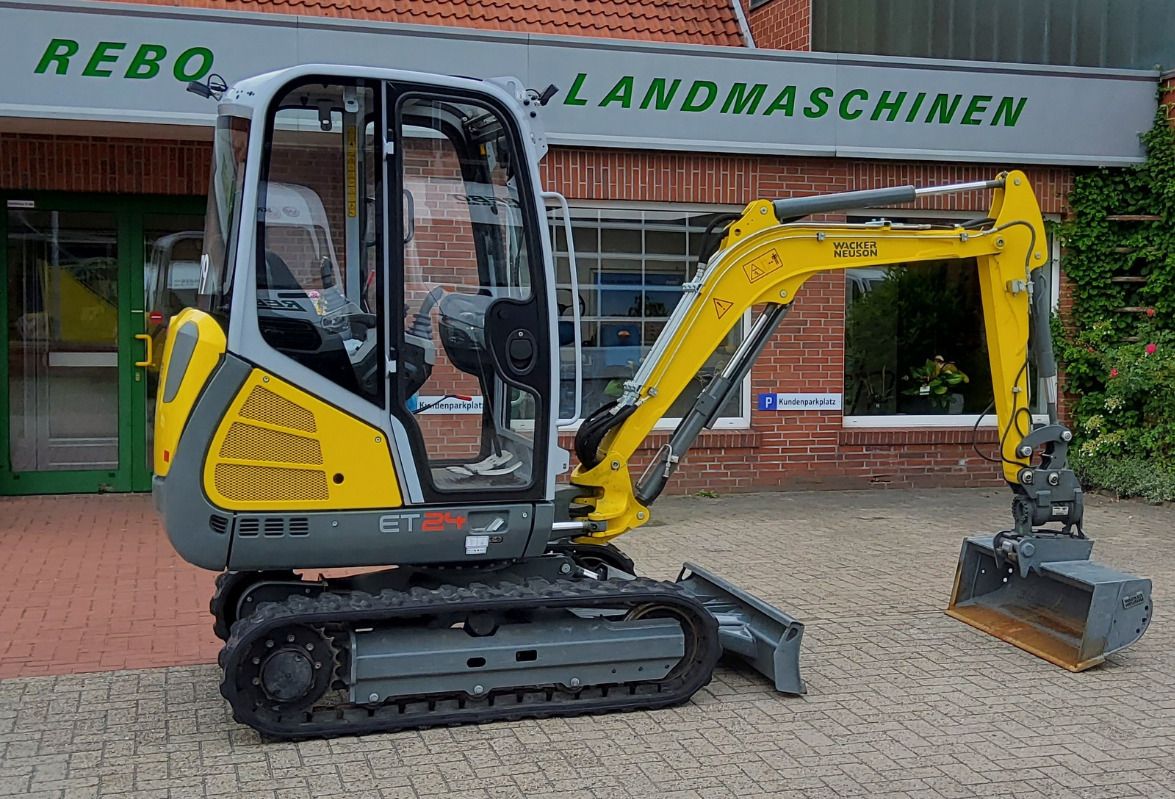 2022 Wacker Neuson ET24 Mini Excavator