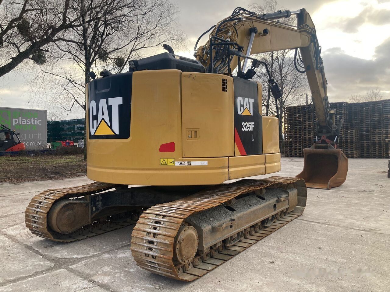 2018 Caterpillar 325FL Crawler Excavator